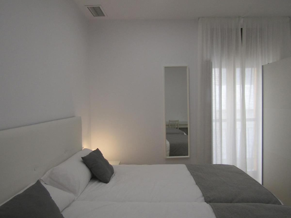Apartamentos Santa Maria 15 헤레스 외부 사진