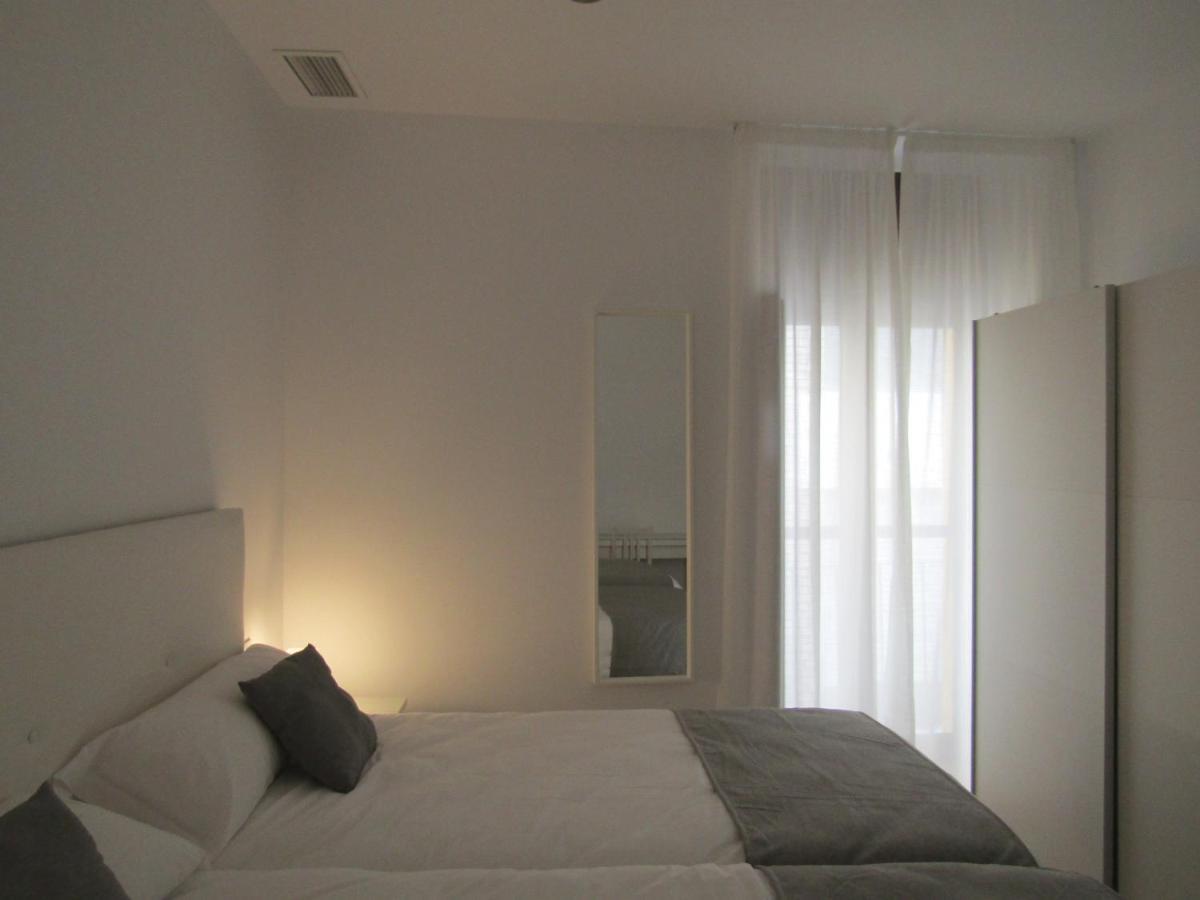 Apartamentos Santa Maria 15 헤레스 외부 사진